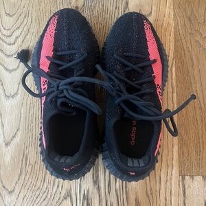 adidas Yeezy Boost 350 V2